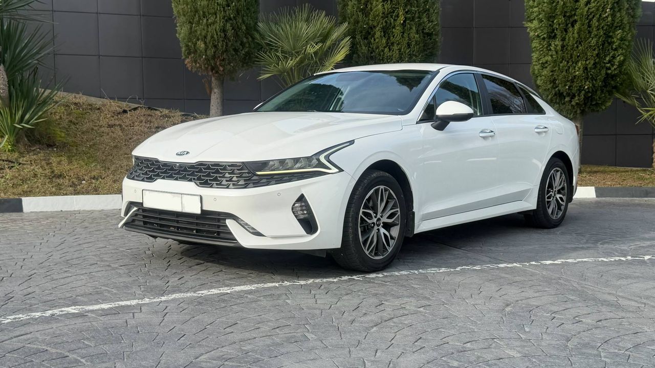 Фото KIA K5 - 1